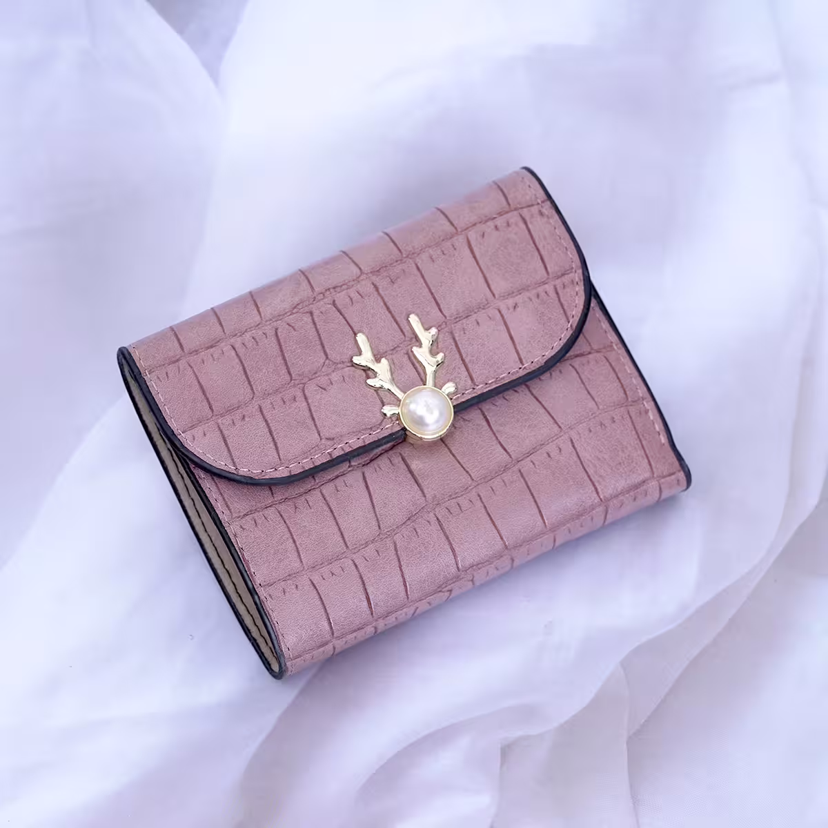 小鹿珍珠鱷魚紋皮革×三折短皮夾×粉紅-第2張