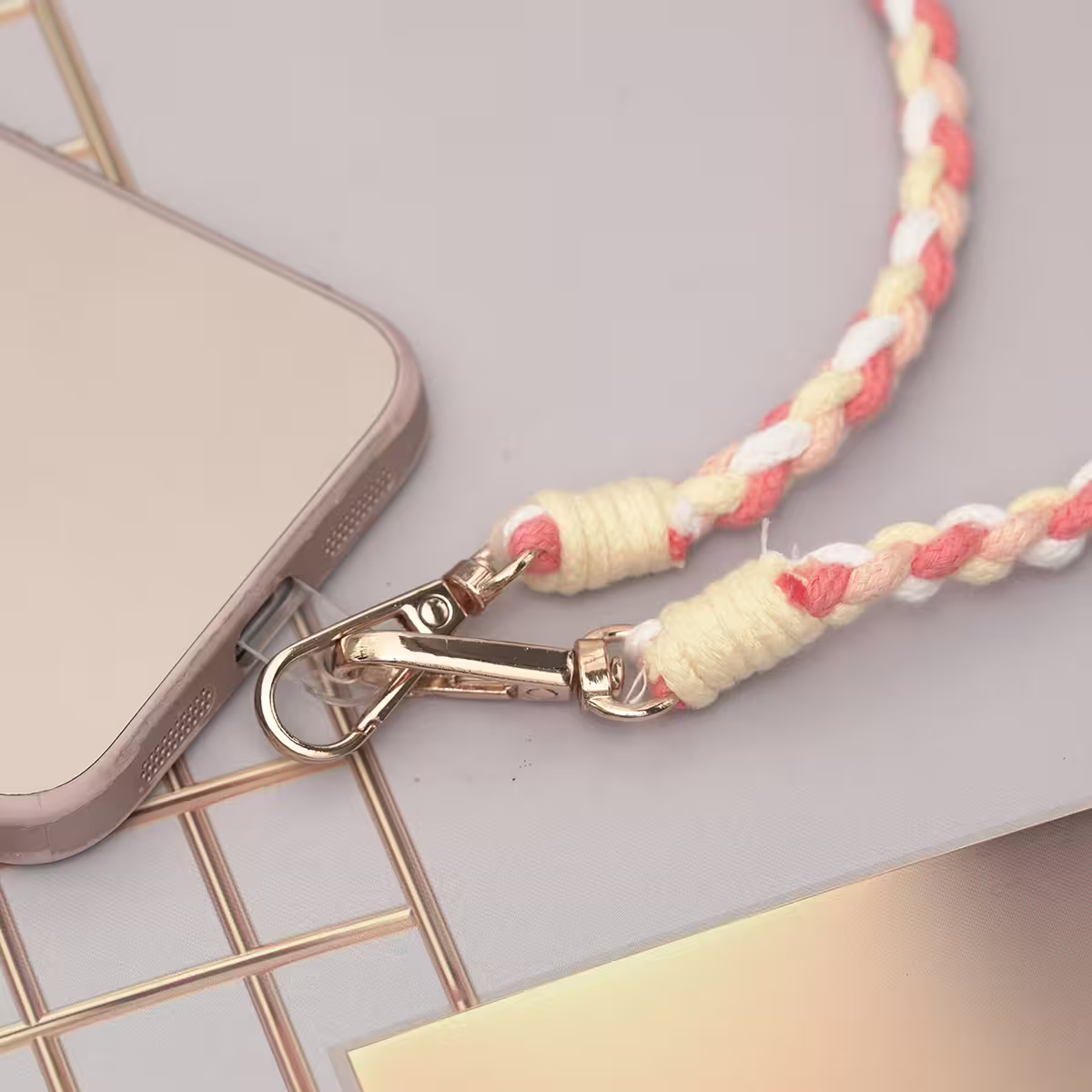 細繩四色小麻花&times;手機斜背雙勾掛繩&times;深橘+淺橘+黃+白-第4張