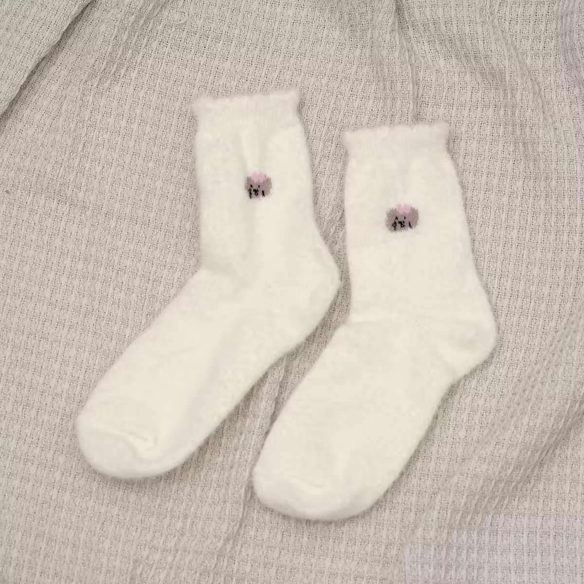 小熊白色毛襪&times;中筒襪&times;二雙套件襪子組-第3張