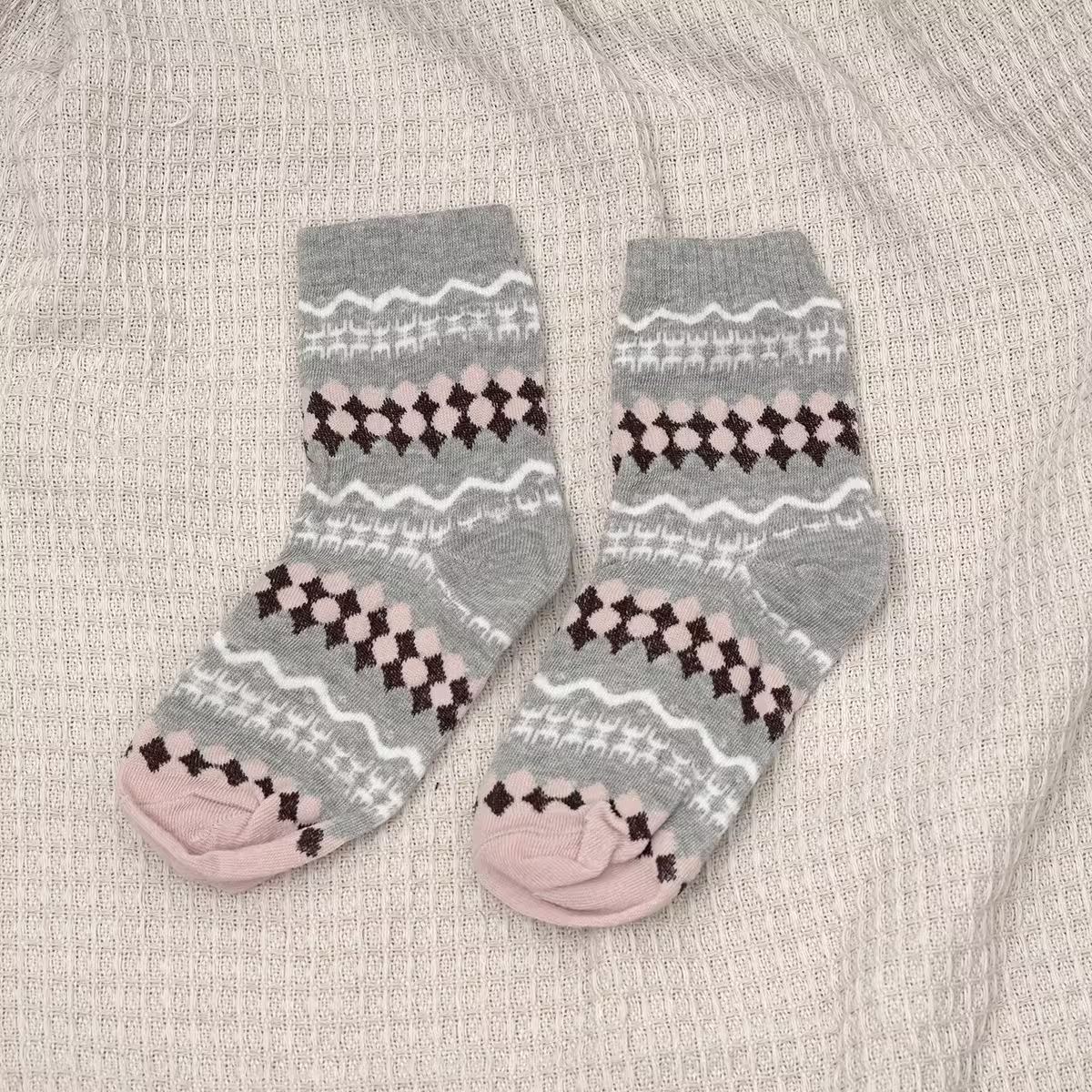 粉灰少女心&times;中筒襪&times;三雙套件襪子組-第3張