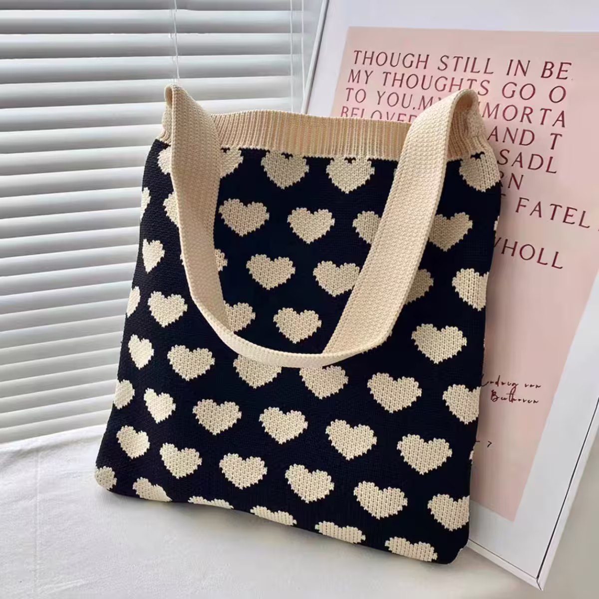 黑白愛心&times;針織&times;單肩背包-第1張