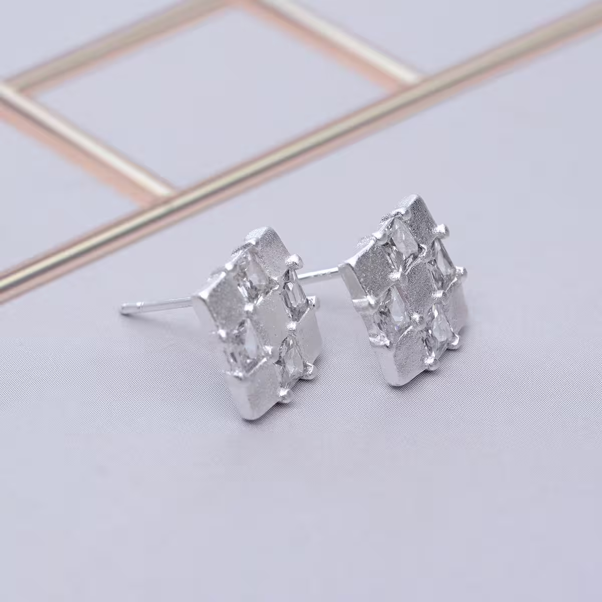 925銀針&times;棋盤晶鑽格紋&times;耳針-第2張