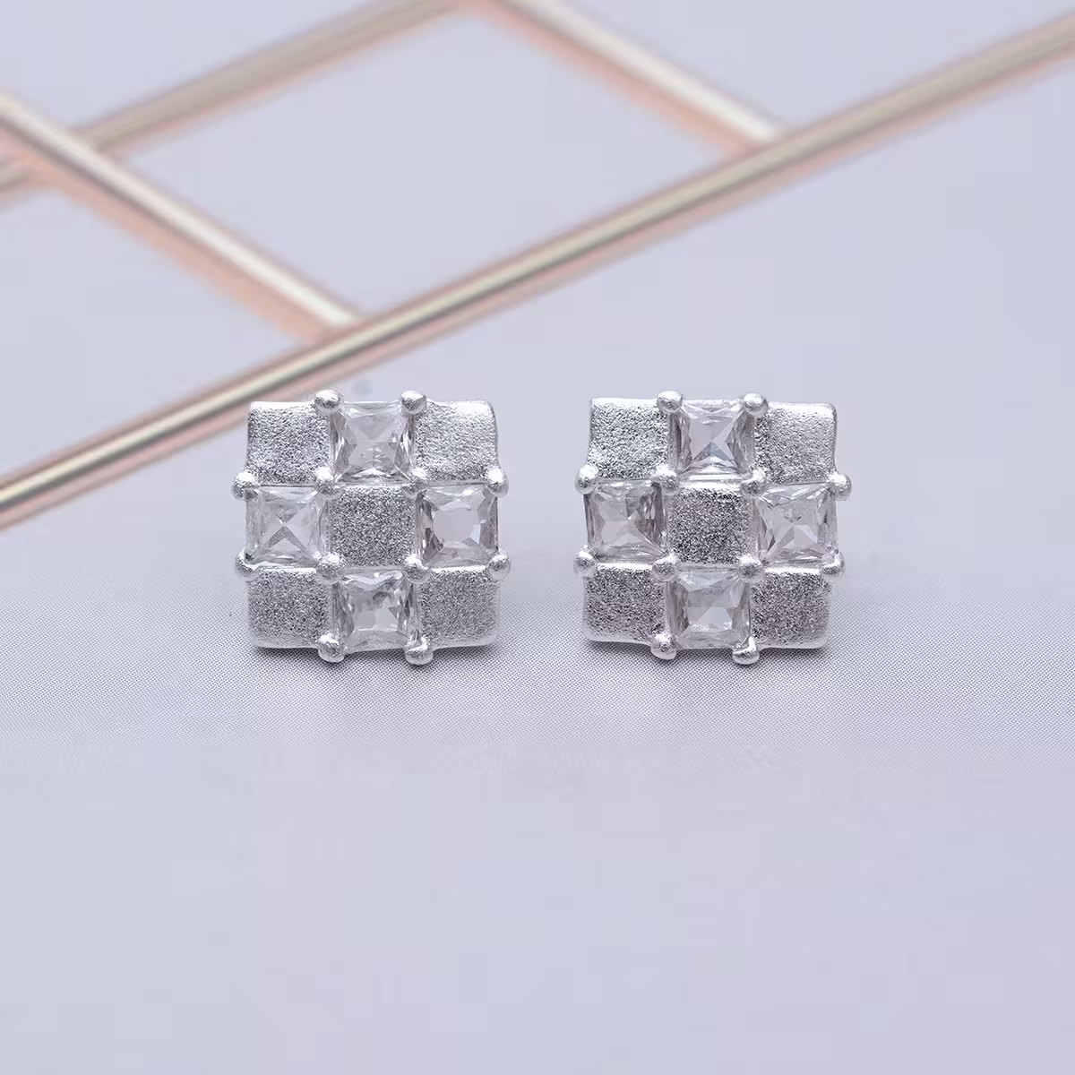 925銀針&times;棋盤晶鑽格紋&times;耳針-第4張