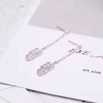 925銀針×小羽毛流蘇×耳針