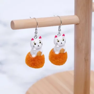 招財貓公仔毛球×吊墜耳勾.avif