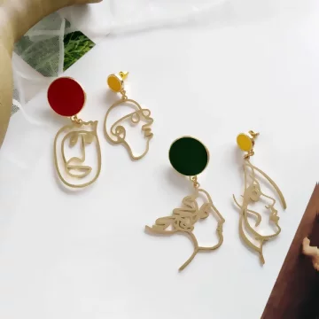 女神的臉撞色簡筆畫×不對稱吊墜耳環.avif