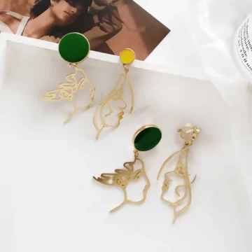 女神的臉撞色簡筆畫×不對稱吊墜耳環.avif