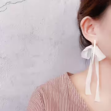 薄紗綁帶蝴蝶結圓環×吊墜耳環×共二色