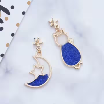 藍色亮片貓咪星月×不對稱吊墜耳環