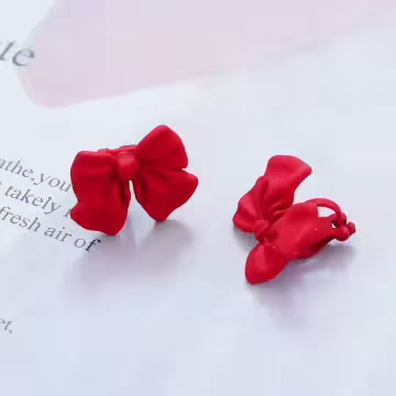 公主紅蝴蝶領結×三角耳夾