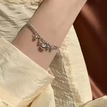 愛心垂墜圓珠×手鍊