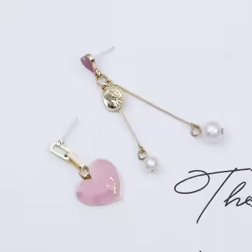 粉紅愛心希臘古幣×不對稱吊墜耳環