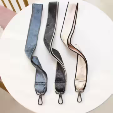 寬版純色魚鱗片×手機掛脖吊繩×共三色