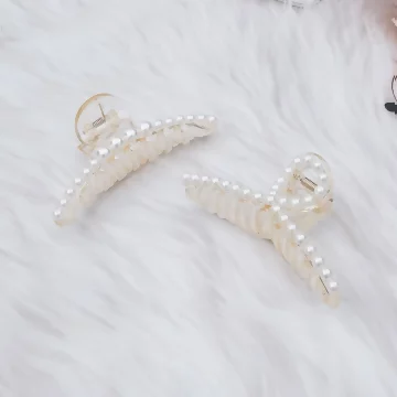 一字氣質珍珠×鯊魚髮夾.avif