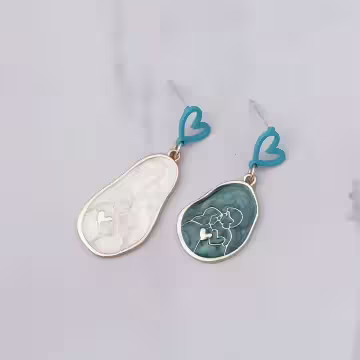 我的戀人撞色愛心×不對稱吊墜耳環