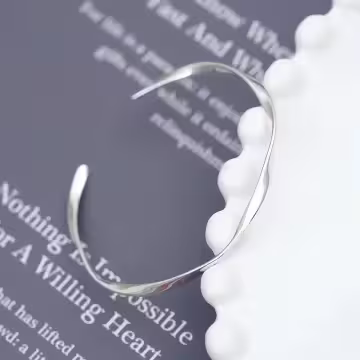 莫比烏斯環×開口手環