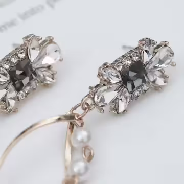 華麗寶石水鑽螺旋珍珠×吊墜耳環