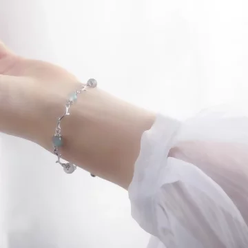 鬱金香花園×耳環 .avif