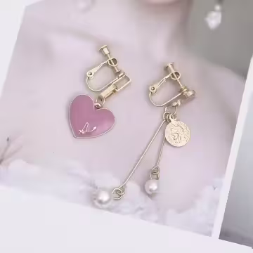 粉紫愛心希臘古幣×不對稱螺旋耳夾