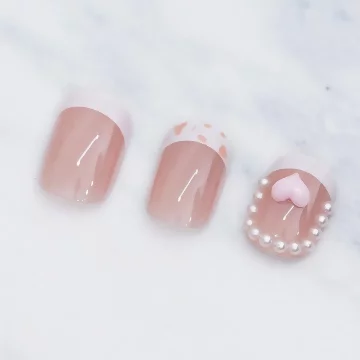 珍珠圍繞愛心粉色亮面×穿戴式手指甲片×二十四入.avif