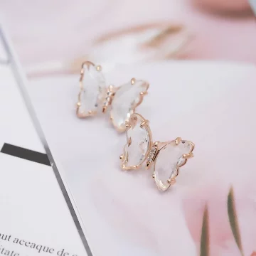 白晶蝴蝶×耳環.avif