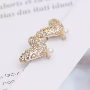 魚尾愛心晶鑽珍珠×U型耳骨夾
