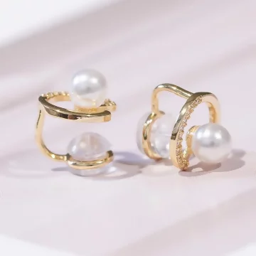 金色圓型珍珠閃鑽×U型耳夾.avif