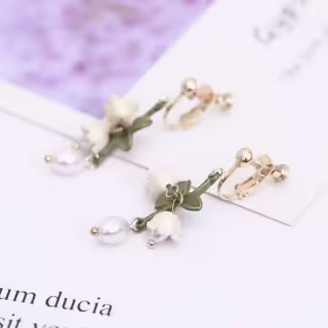 珍珠鈴蘭花甜美流蘇×螺旋耳夾