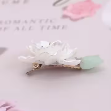 貝殻水晶山茶花×鴨嘴式髮夾