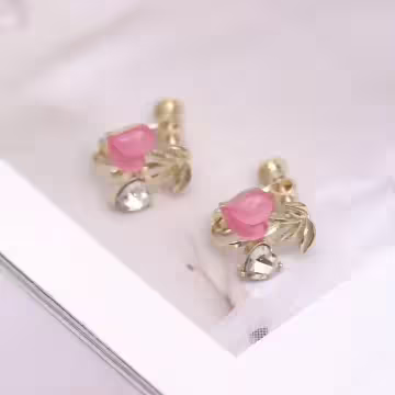 愛心水蜜桃×螺旋耳夾