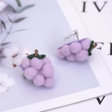 紫葡萄小毛球×螺旋耳夾.avif