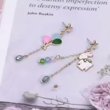 兔子彩色熱氣球×不對稱吊墜耳環