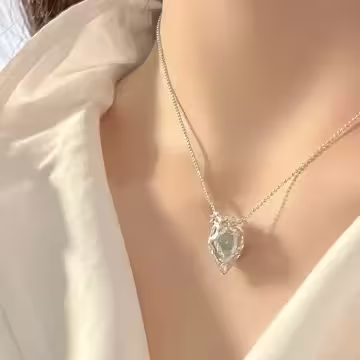 藍冰心臟×鎖骨項鍊