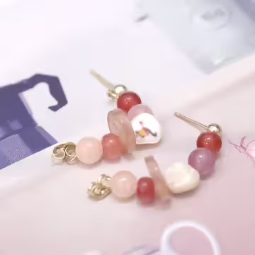 粉玉珠子扭釦天然石×後掛式吊墜耳環