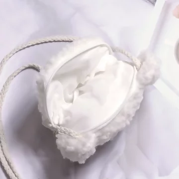 絨毛熊寶寶×棉繩斜背包×白色.avif