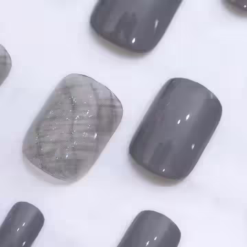 低調淺灰暈染亮面×穿戴式手指甲片×二十四入