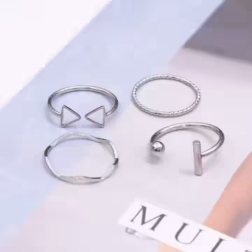 銀色幾何三角形×四套件戒指組