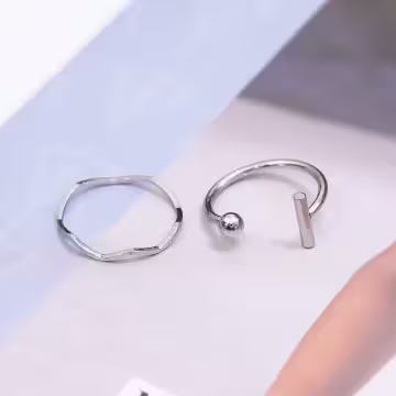 銀色幾何三角形×四套件戒指組