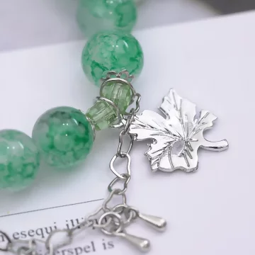 翠綠琉璃楓葉×固定式串珠手鍊.avif