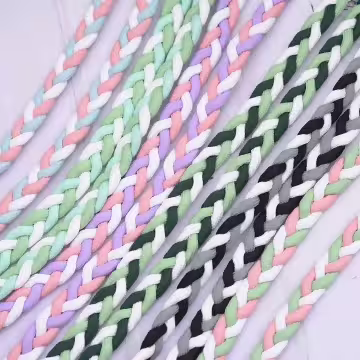 撞色麻花辮×手機斜背雙勾掛繩×綠白