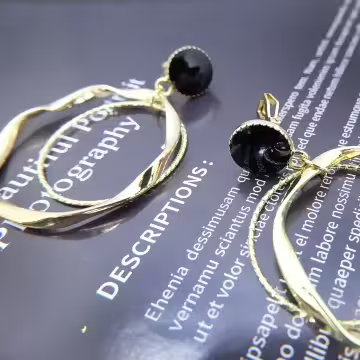 大金屬雙層圓圈×三角耳夾