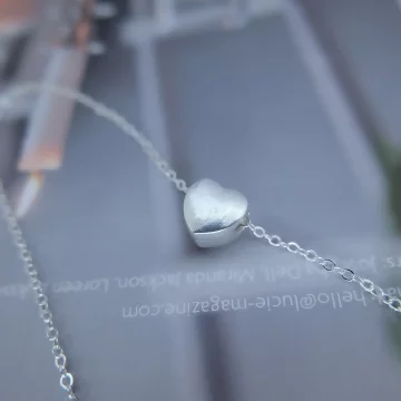 925銀飾×簡約磨砂愛心×鎖骨項鍊 .avif