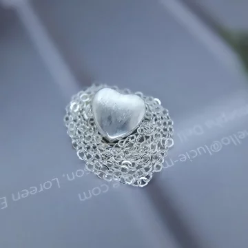 925銀飾×簡約磨砂愛心×鎖骨項鍊 .avif