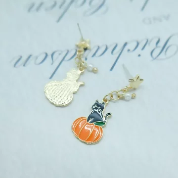 女巫與南瓜×不對稱三角耳夾.avif