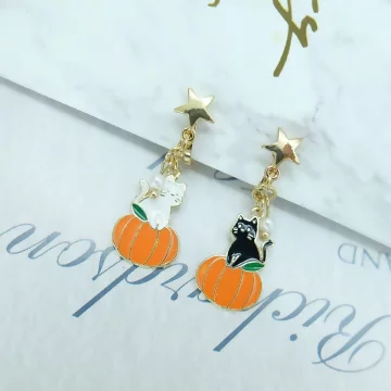 女巫與南瓜×不對稱三角耳夾.avif