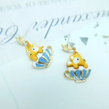 白色火狐狸×吊墜耳環.avif