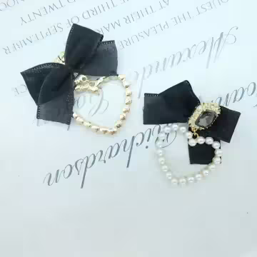 黑緞面領結珍珠愛心×吊墜耳環