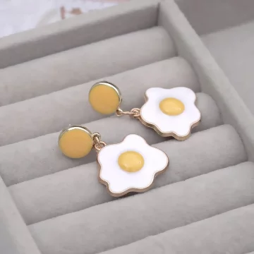 可愛荷包蛋×三角耳夾.avif