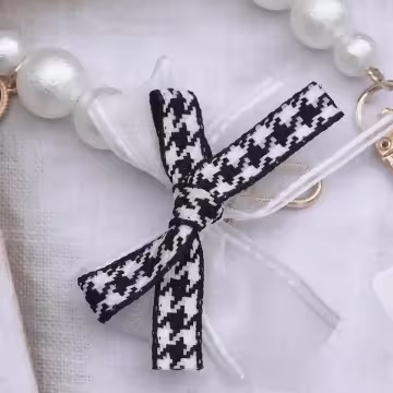 珍珠蝴蝶結5號香水×手機腕帶掛繩