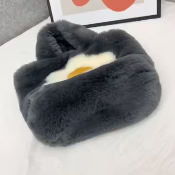 毛絨絨荷包蛋×鍊條斜背包×灰色